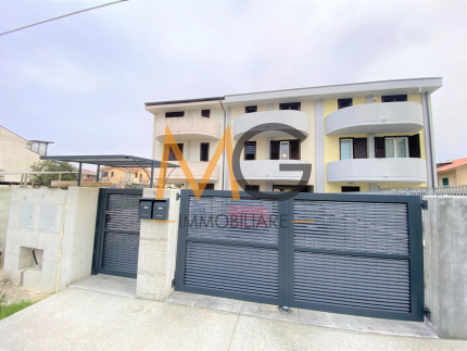 Casa bifamiliare divisa in due piani di 50m² ciascuno