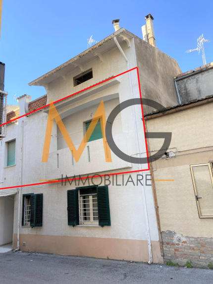 Appartamento con 2 camere da letto - 95m² (95m²)