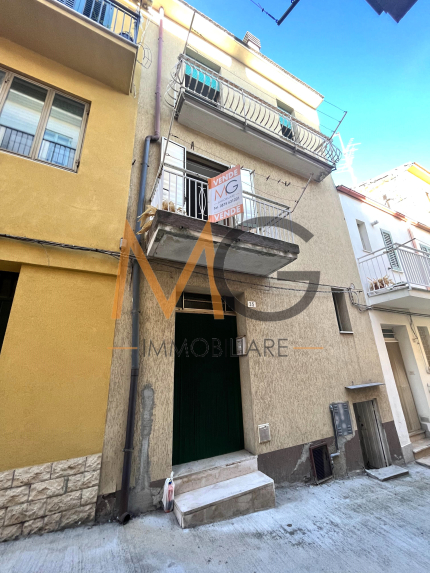 Casa unifamiliare su tre piani – 150m²